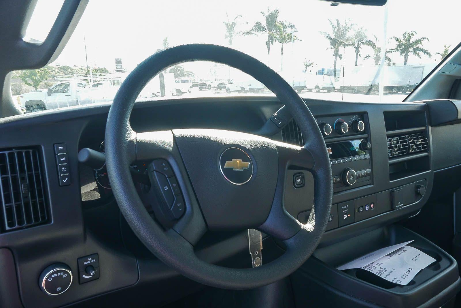 2026 Chevrolet Express Cargo 2500 Regular Wheelbase Rear-Wheel Drive