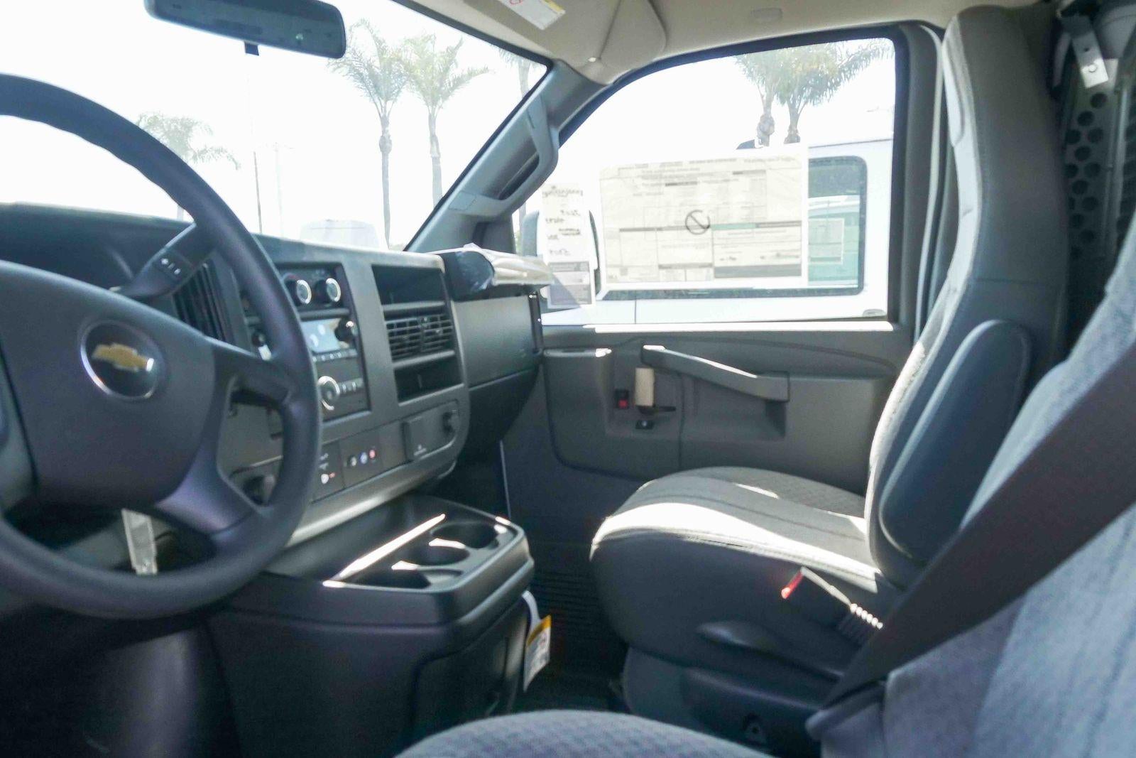 2026 Chevrolet Express Cargo 2500 Regular Wheelbase Rear-Wheel Drive