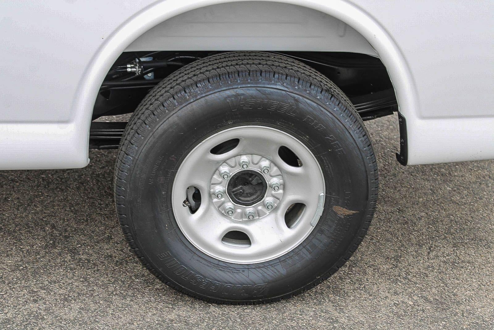 2026 Chevrolet Express Cargo 2500 Regular Wheelbase Rear-Wheel Drive