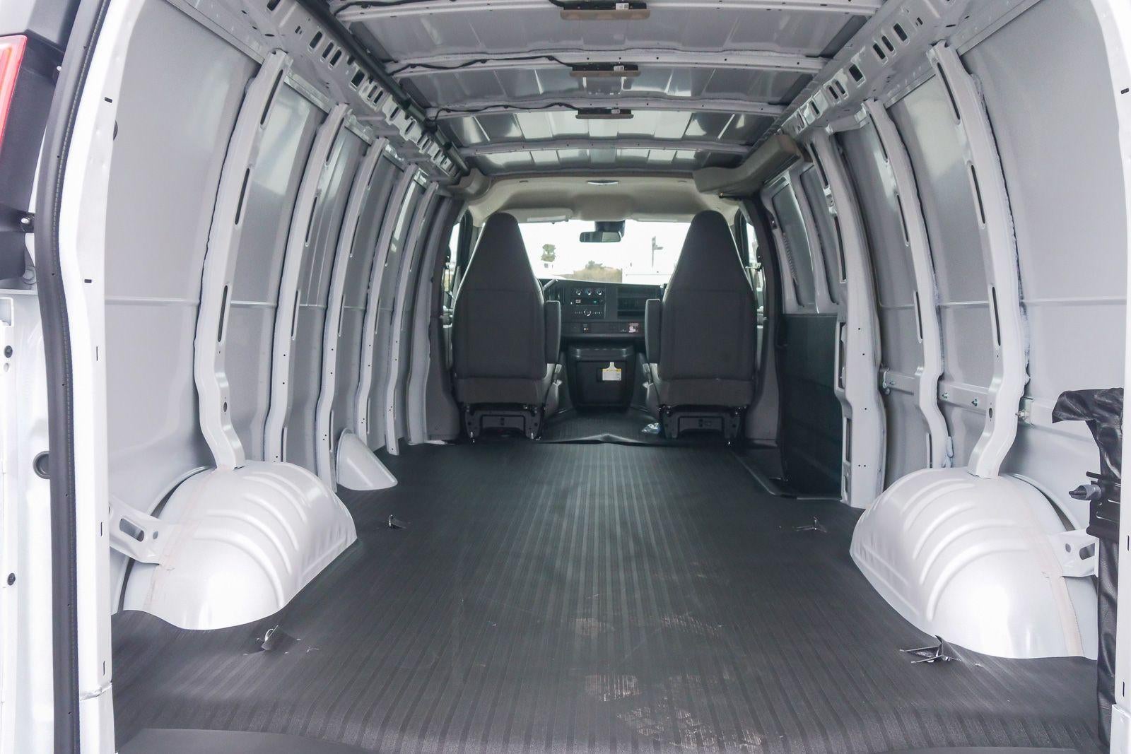 2026 Chevrolet Express Cargo 2500 Extended Wheelbase Rear-Wheel Drive