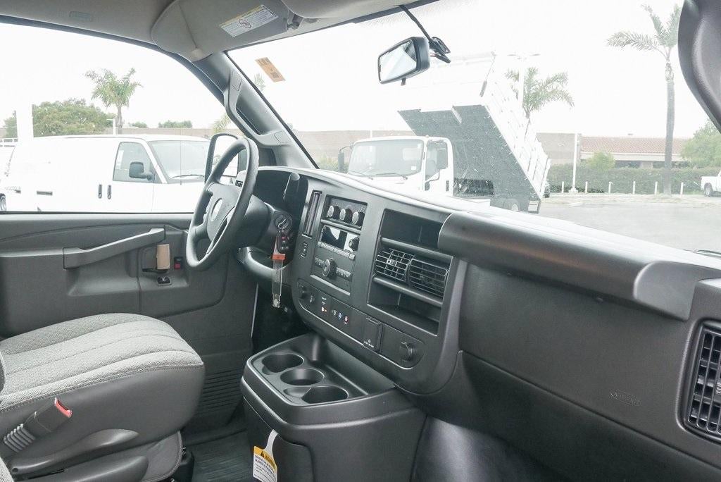 2025 Chevrolet Express Cargo 2500 2500 Extended Wheelbase Rear-Wheel Drive