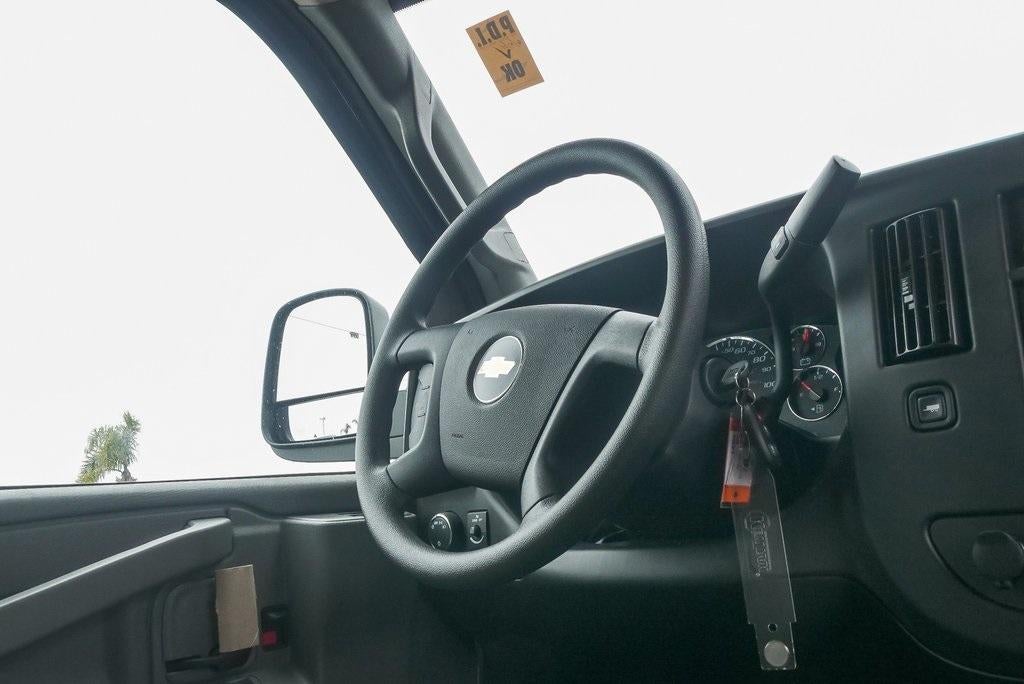 2025 Chevrolet Express Cargo 2500 2500 Extended Wheelbase Rear-Wheel Drive