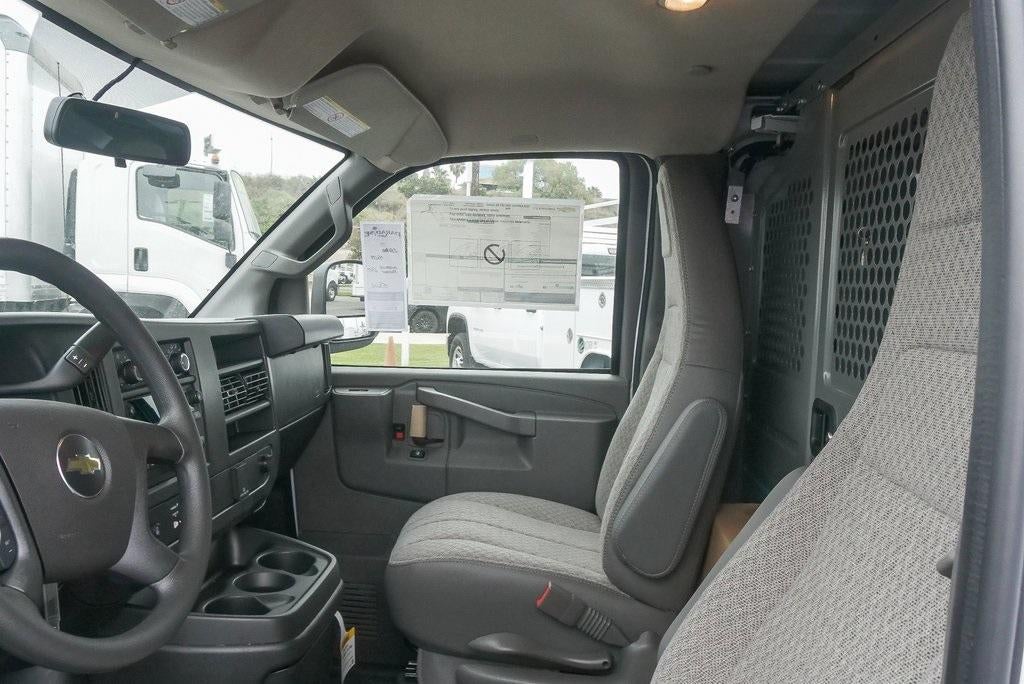 2025 Chevrolet Express Cargo 2500 2500 Extended Wheelbase Rear-Wheel Drive