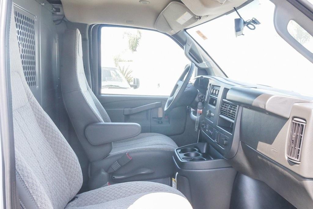 2025 Chevrolet Express Cargo 2500 2500 Extended Wheelbase Rear-Wheel Drive