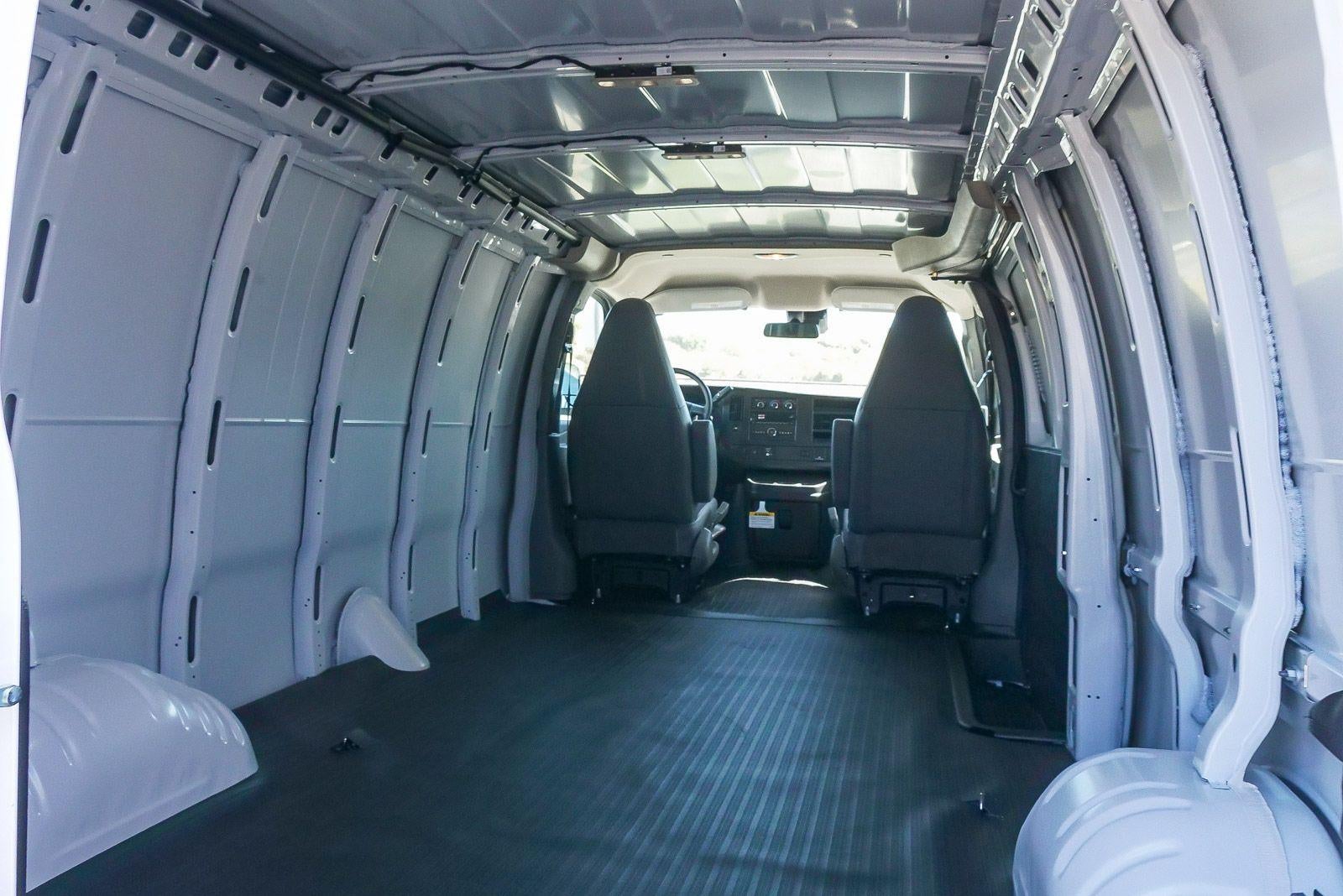 2026 Chevrolet Express Cargo 3500 Extended Wheelbase Rear-Wheel Drive