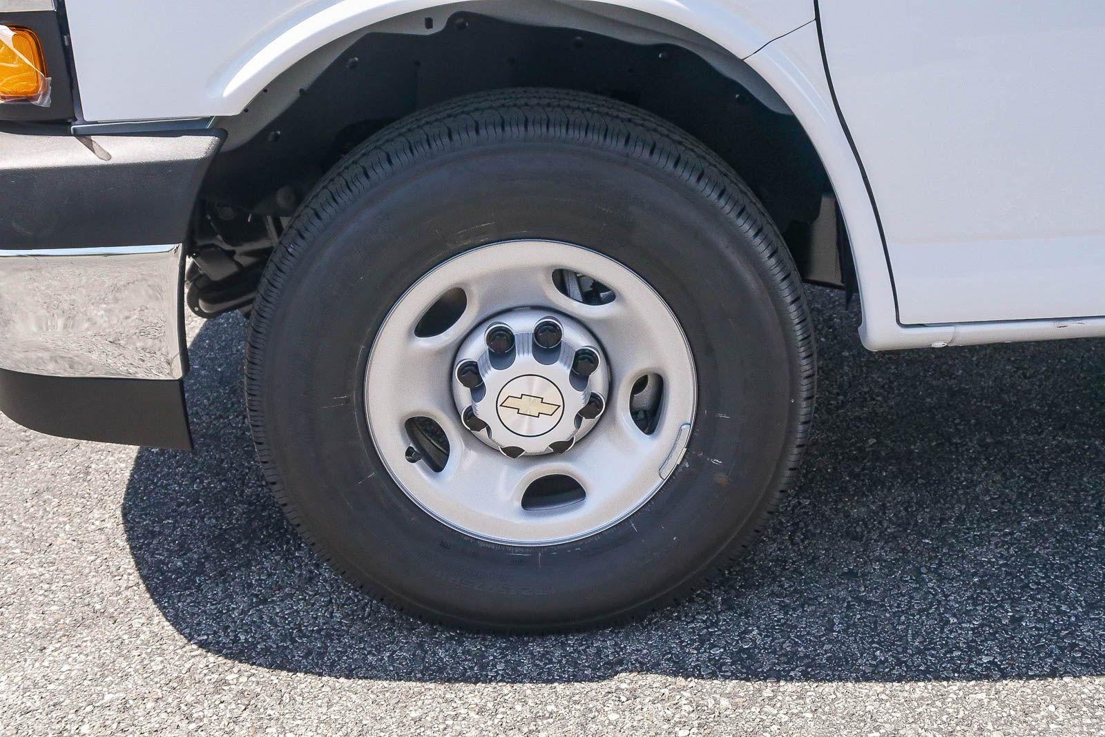 2026 Chevrolet Express Cargo 3500 Extended Wheelbase Rear-Wheel Drive