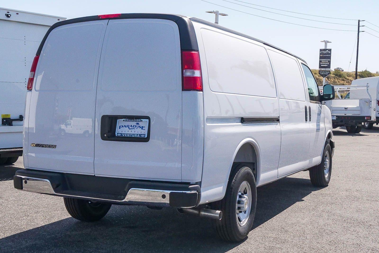 2026 Chevrolet Express Cargo 3500 Extended Wheelbase Rear-Wheel Drive