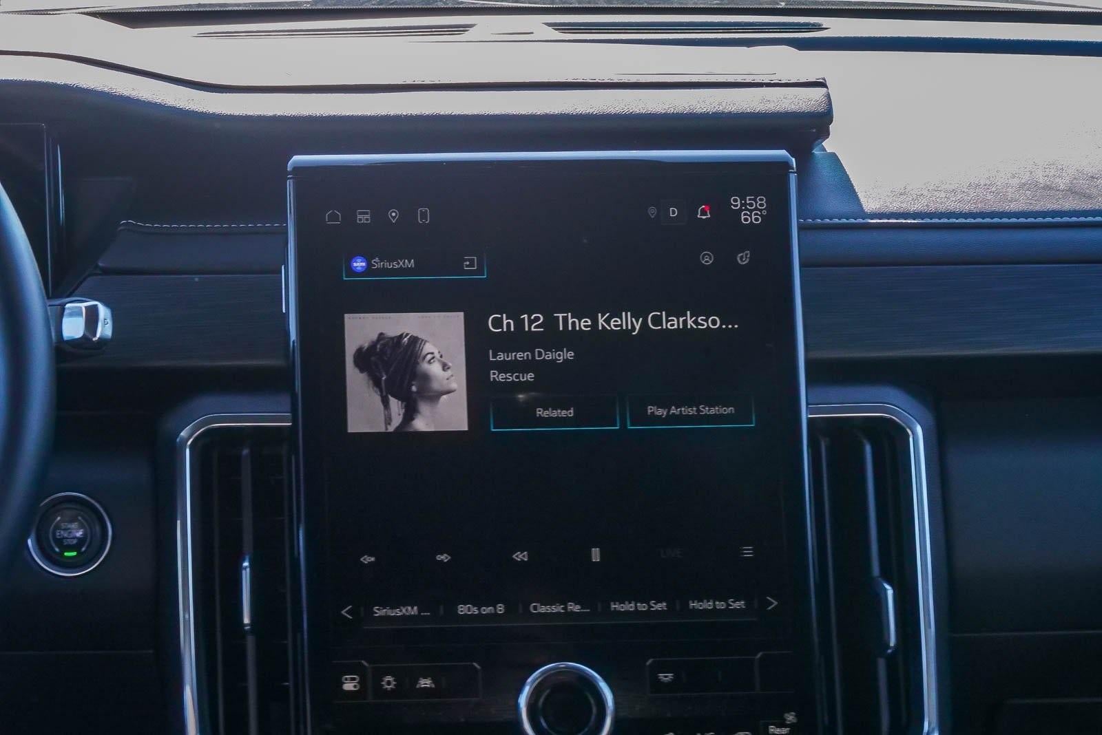 2024 GMC Acadia Elevation