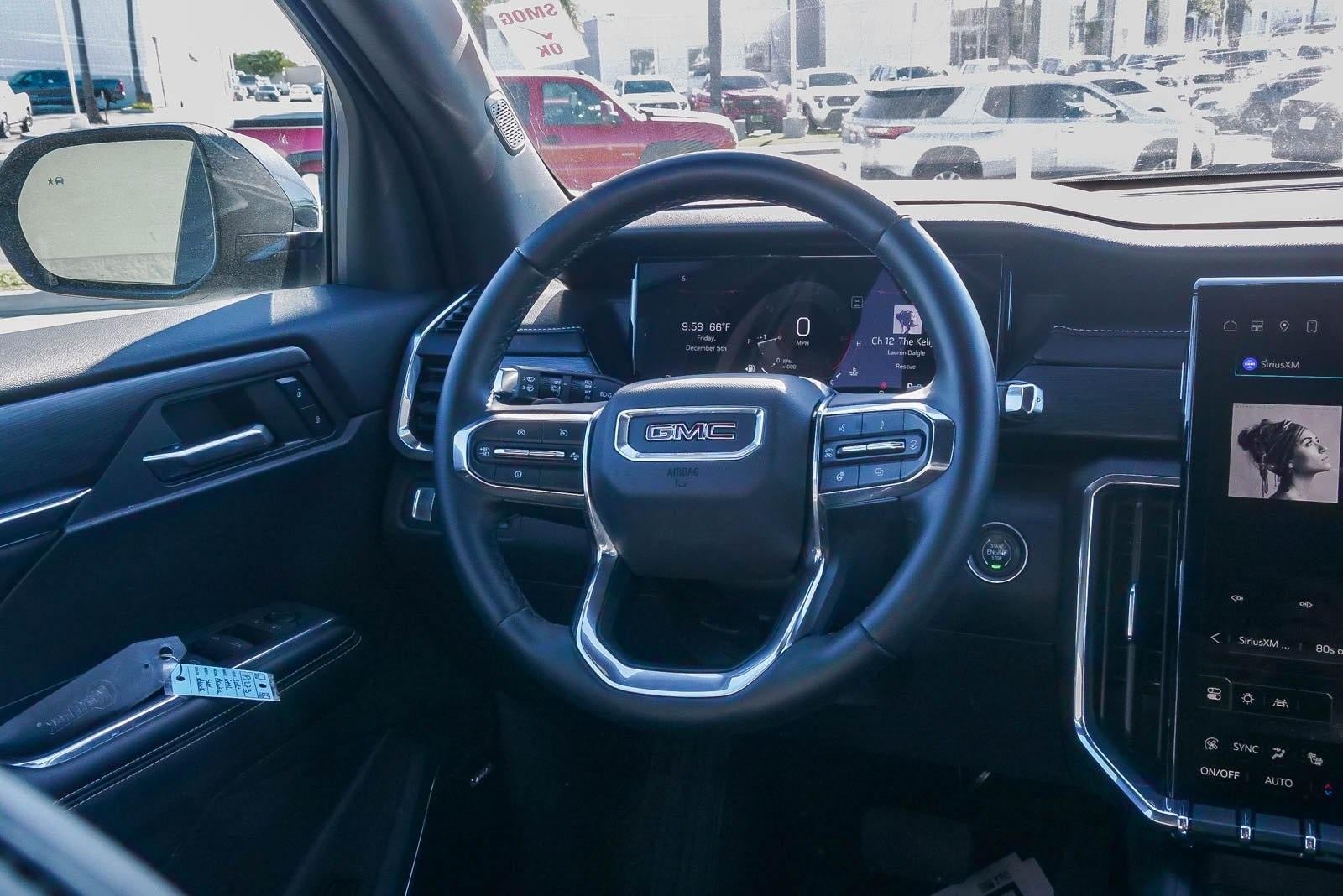 2024 GMC Acadia Elevation