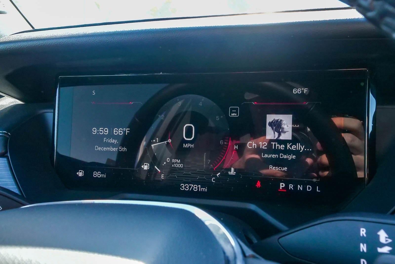 2024 GMC Acadia Elevation