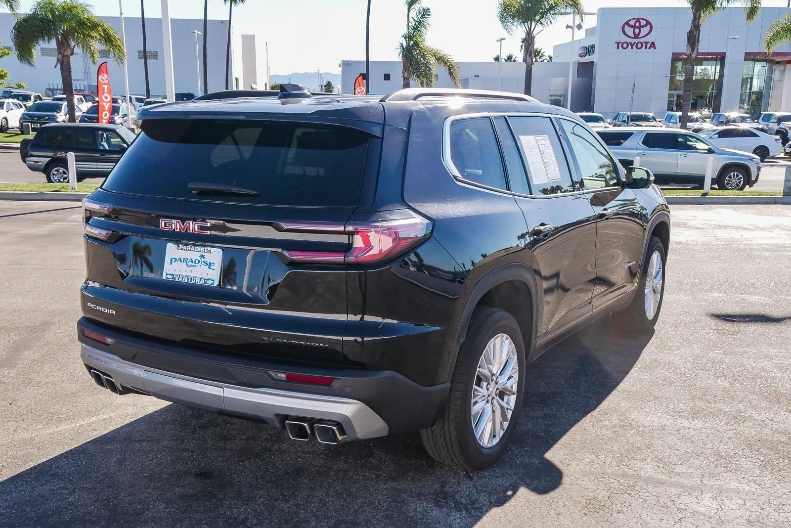 2024 GMC Acadia Elevation