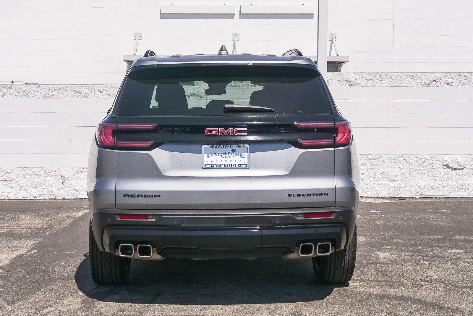 2025 GMC Acadia Elevation