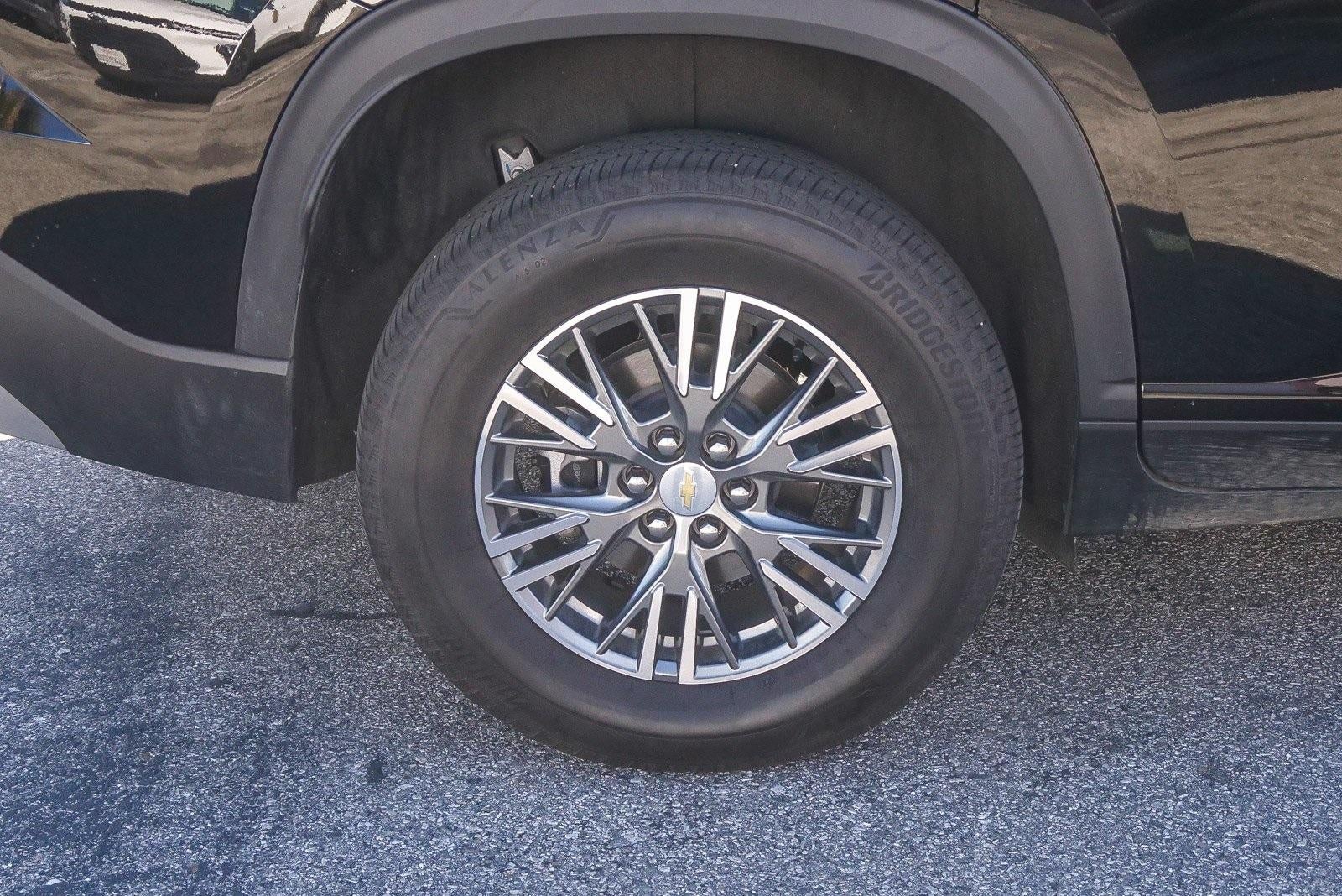 2024 Chevrolet Traverse LT