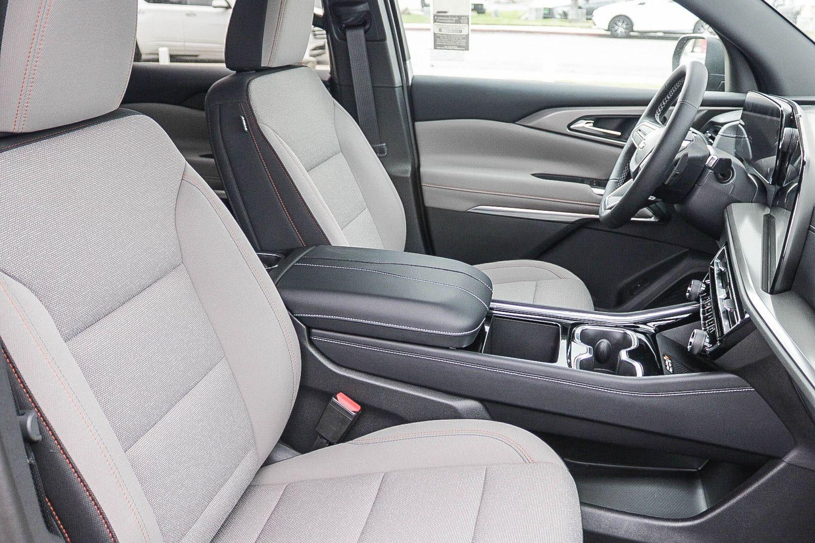 2027 Chevrolet Traverse LT w/1LT