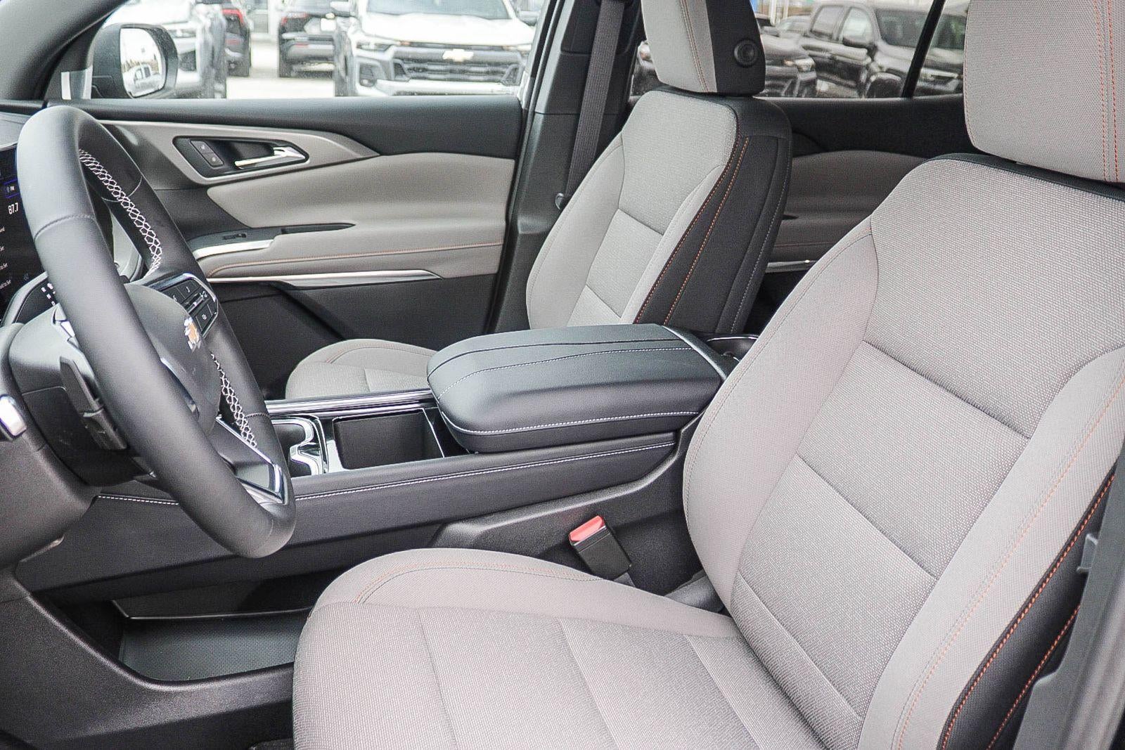 2027 Chevrolet Traverse LT w/1LT