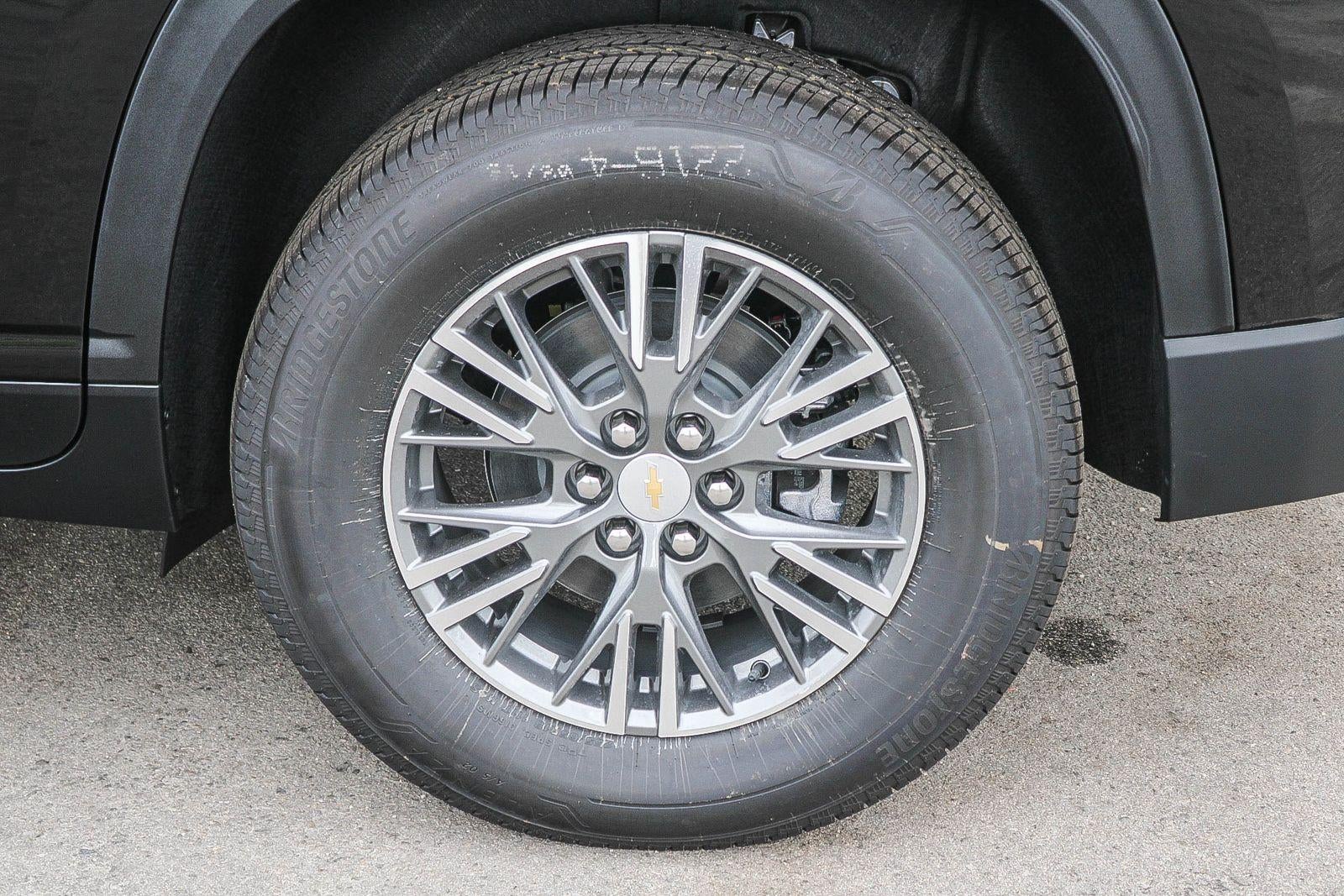 2027 Chevrolet Traverse LT w/1LT