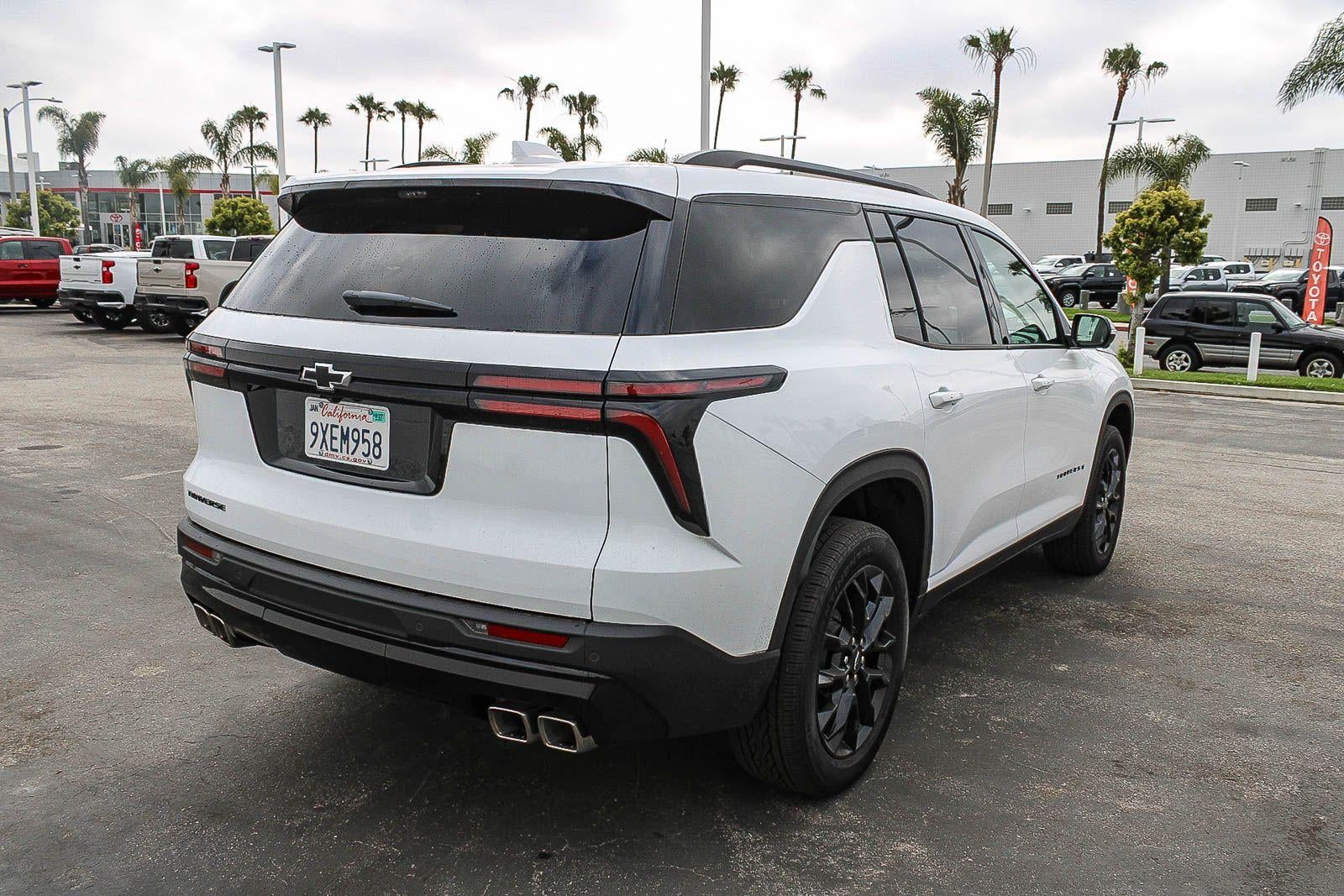 2026 Chevrolet Traverse LT