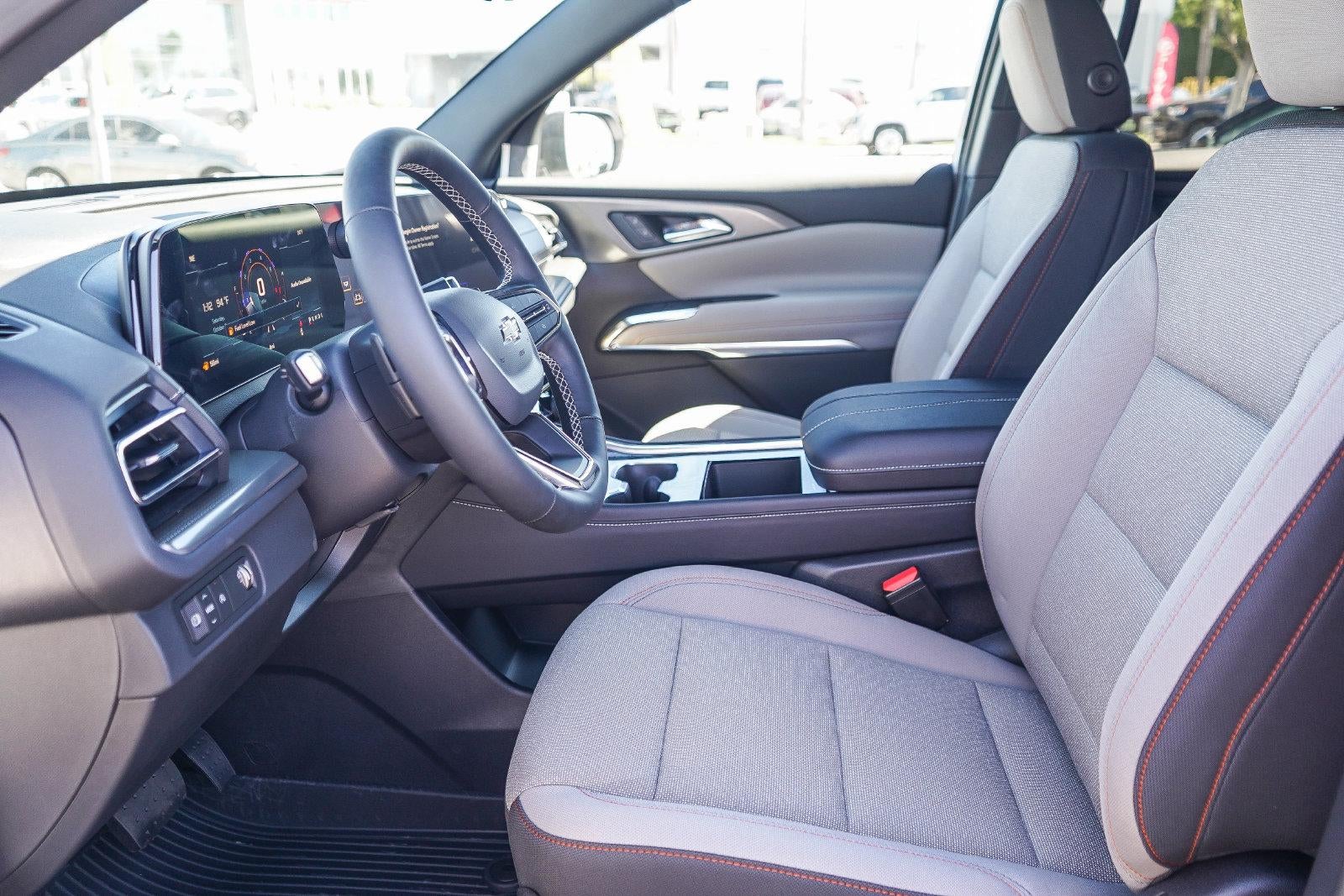 2027 Chevrolet Traverse LT w/1LT