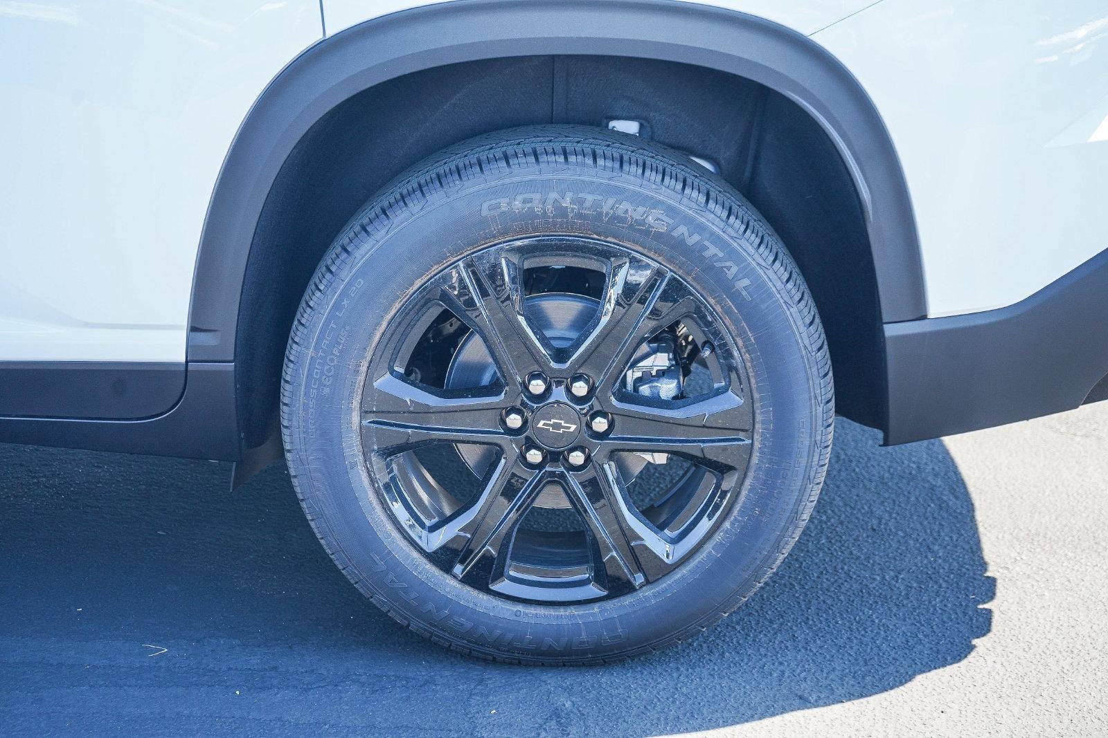 2027 Chevrolet Traverse LT w/1LT
