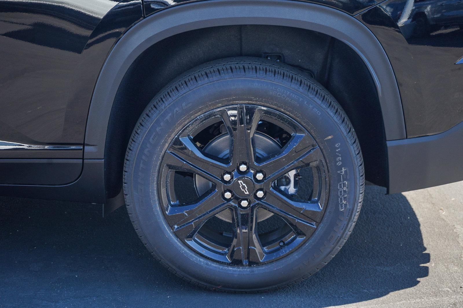 2027 Chevrolet Traverse LT w/1LT