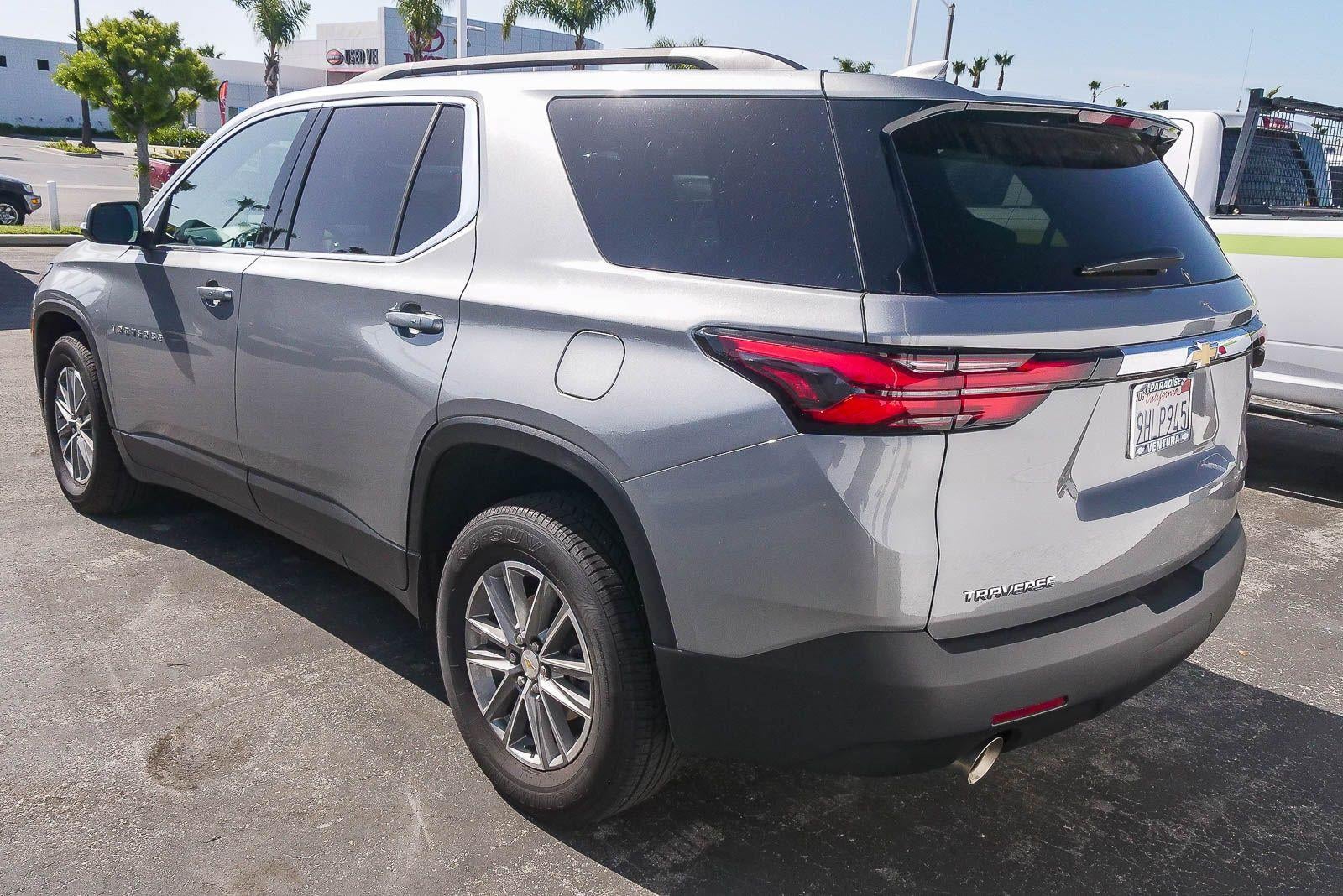 2023 Chevrolet Traverse LT Cloth