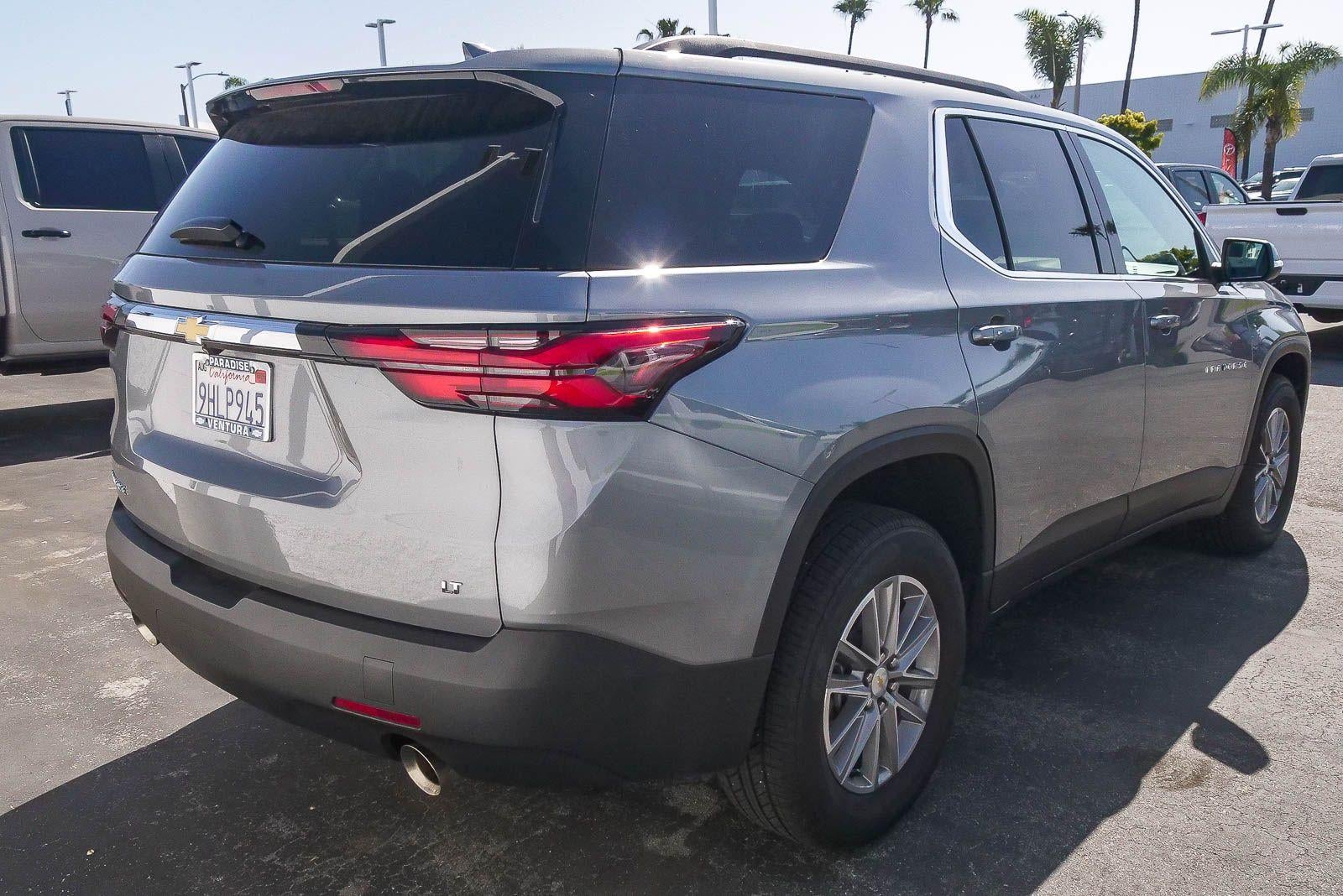 2023 Chevrolet Traverse LT Cloth