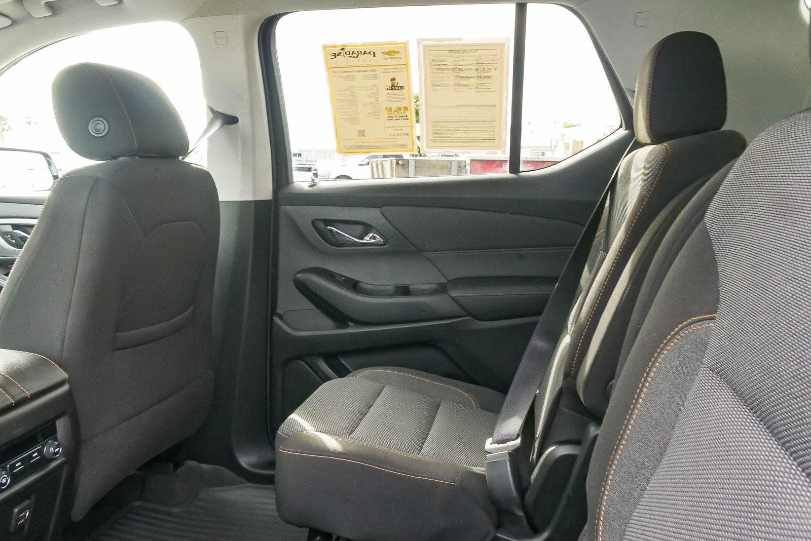 2020 Chevrolet Traverse LT Cloth