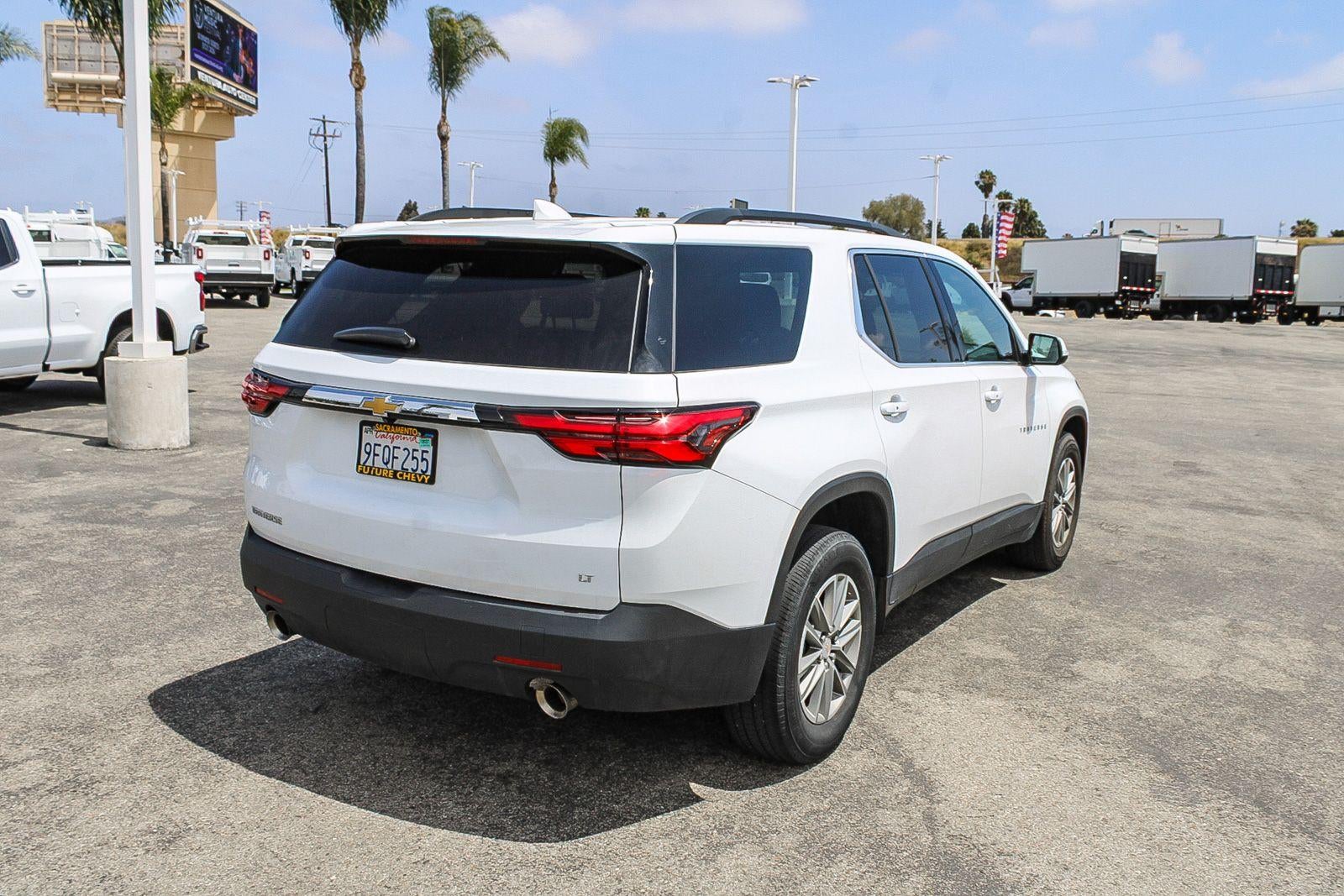 2023 Chevrolet Traverse LT Cloth
