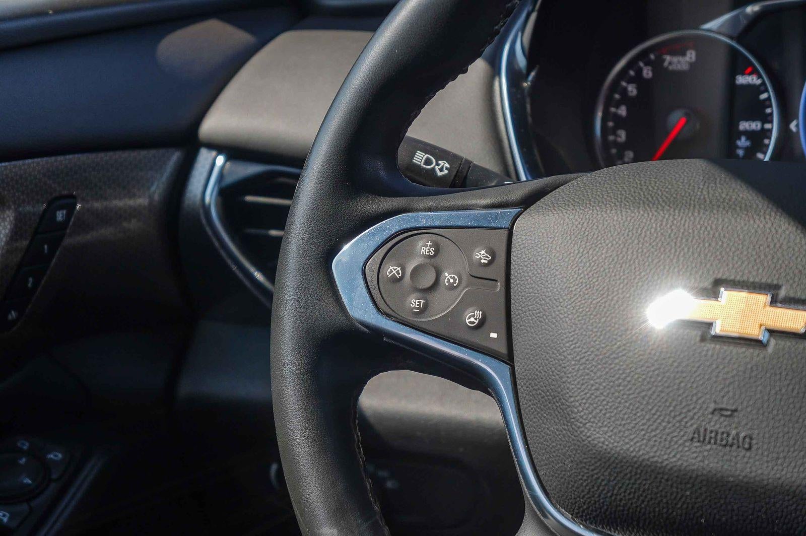 2023 Chevrolet Traverse Base