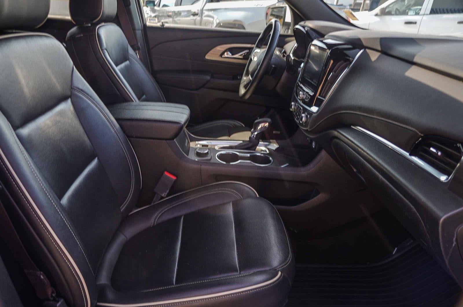 2023 Chevrolet Traverse Base
