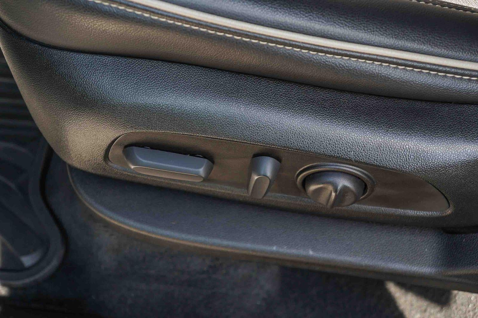 2023 Chevrolet Traverse Base