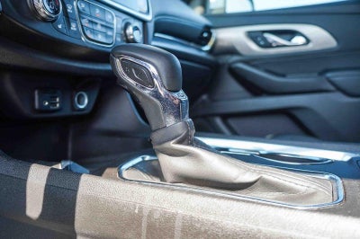 2023 Chevrolet Traverse Base