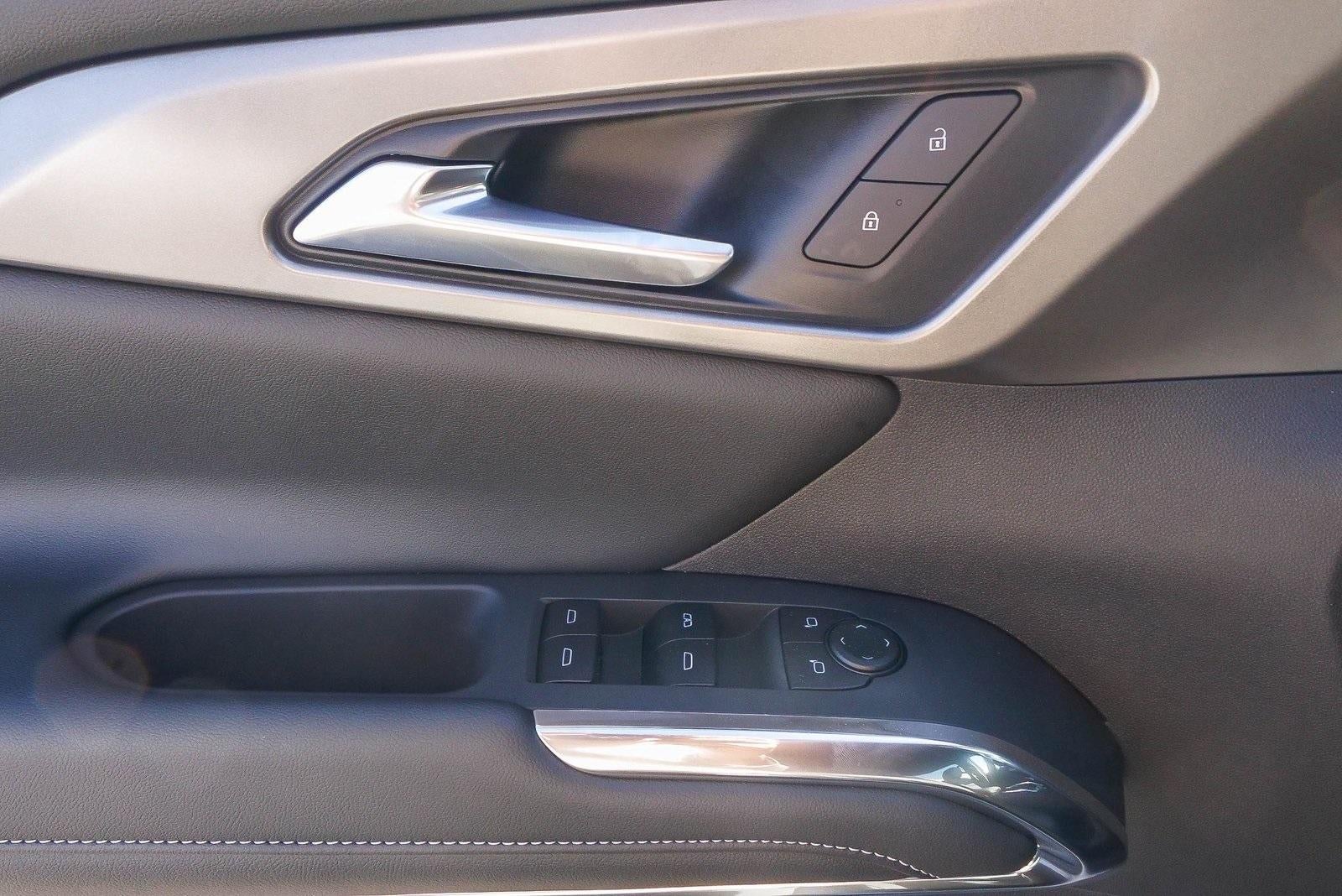 2026 Chevrolet Traverse LT w/2LT