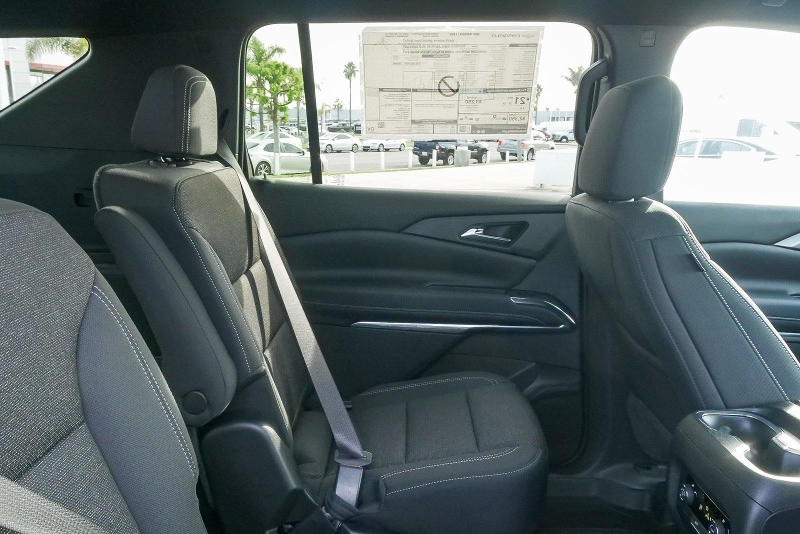 2026 Chevrolet Traverse LT w/2LT