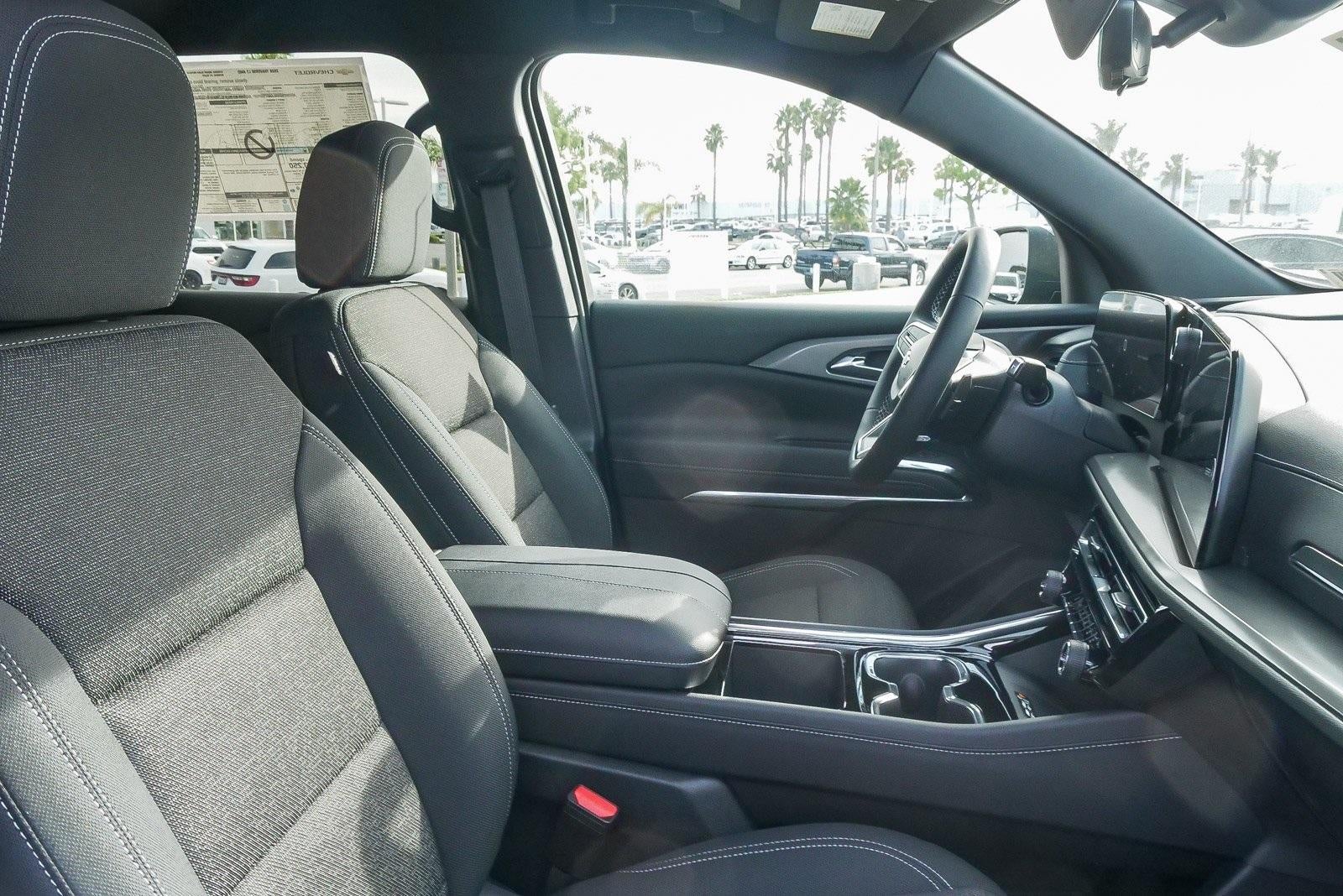 2026 Chevrolet Traverse LT w/2LT