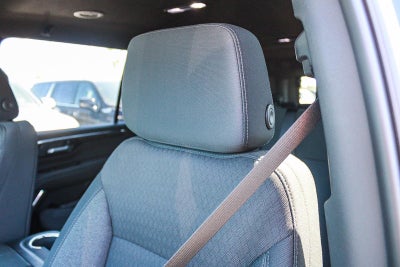 2026 Chevrolet Suburban 2WD LS