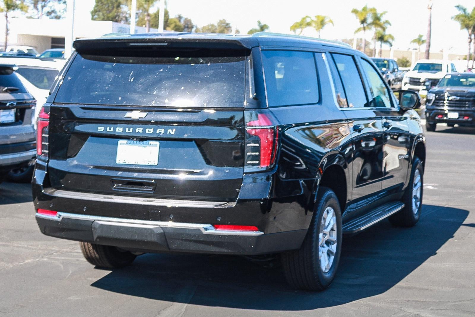 2026 Chevrolet Suburban 2WD LS
