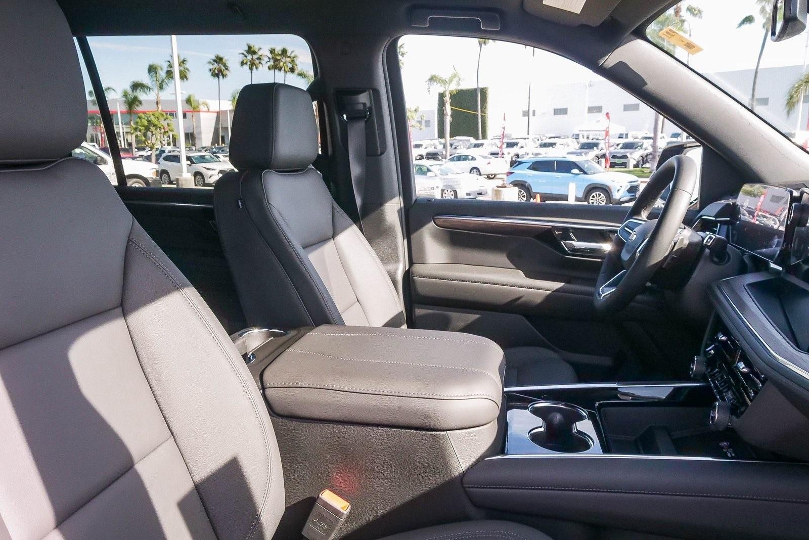 2026 Chevrolet Suburban 2WD LT