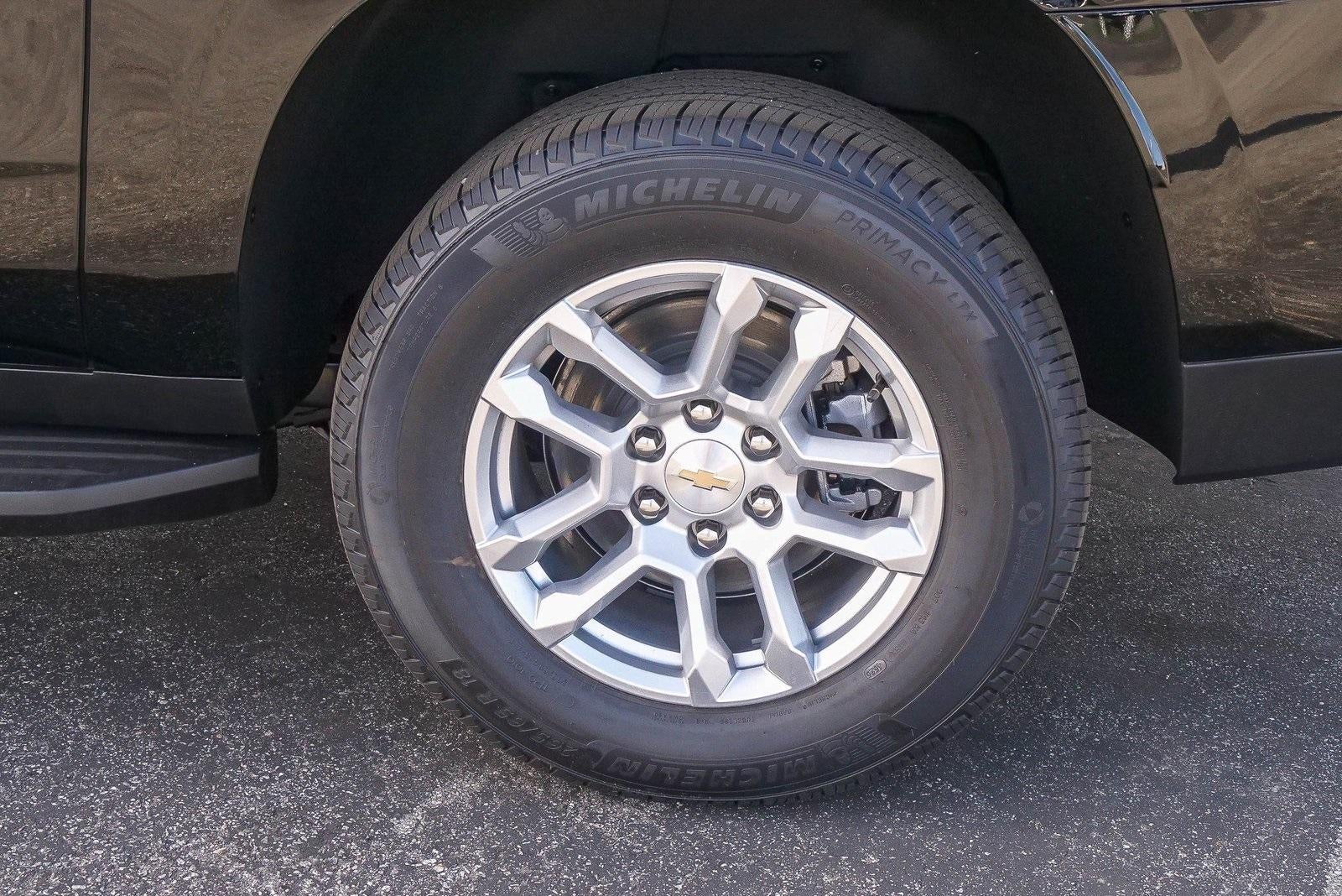 2026 Chevrolet Suburban 2WD LT