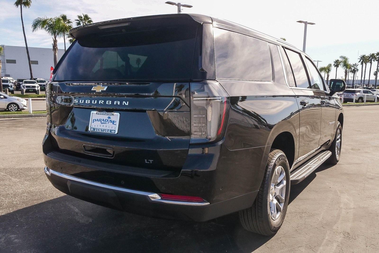 2026 Chevrolet Suburban 2WD LT