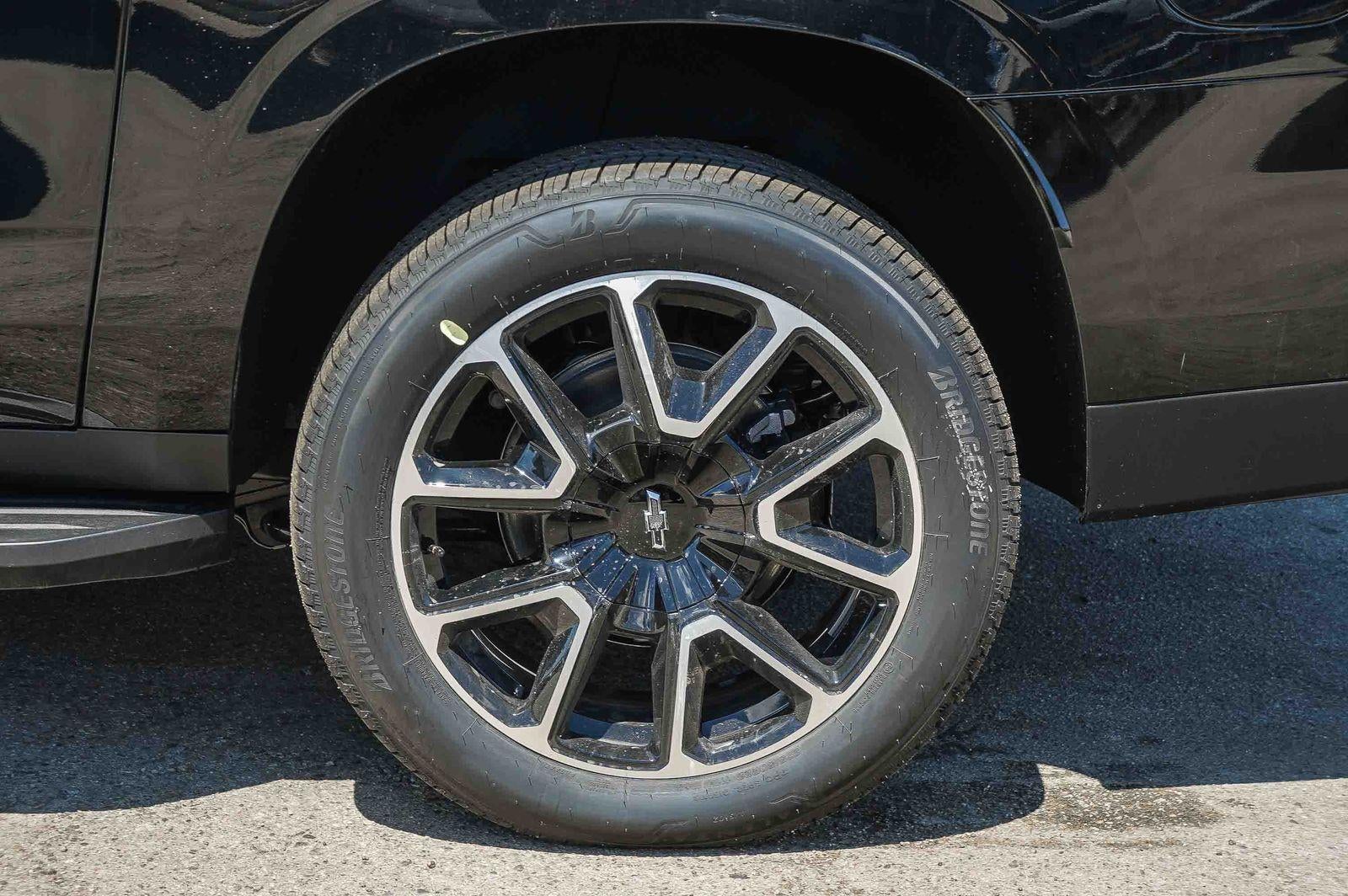 2026 Chevrolet Suburban 2WD RST