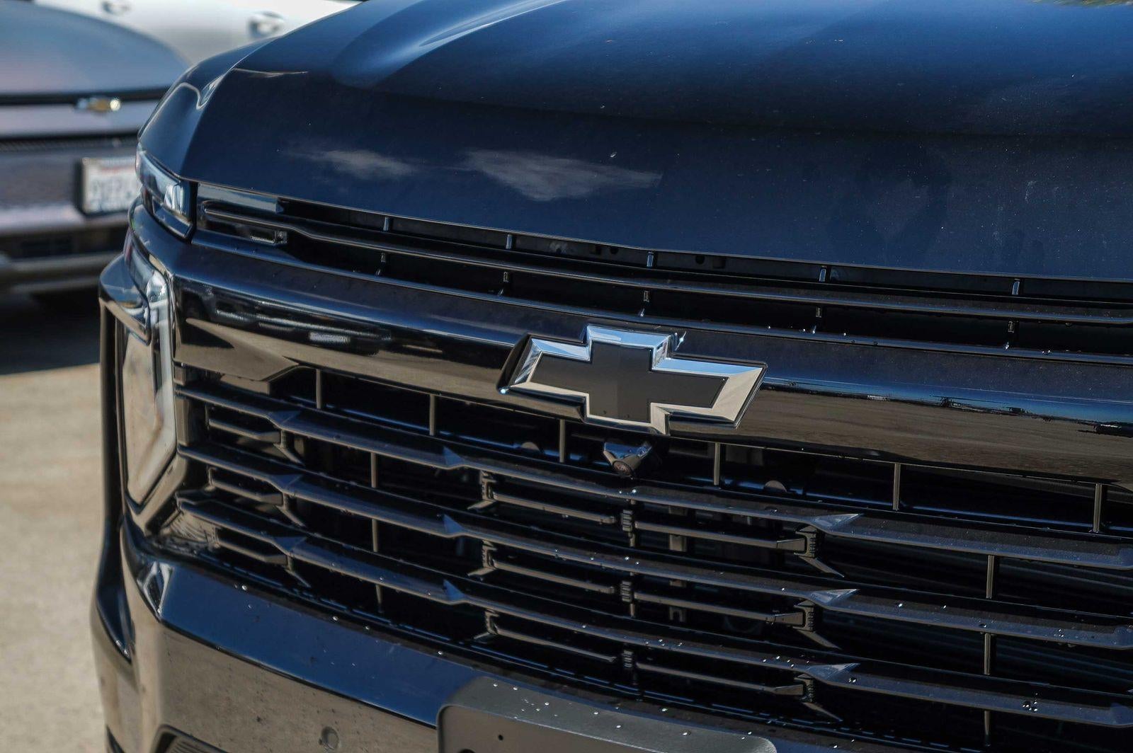 2026 Chevrolet Suburban 2WD RST
