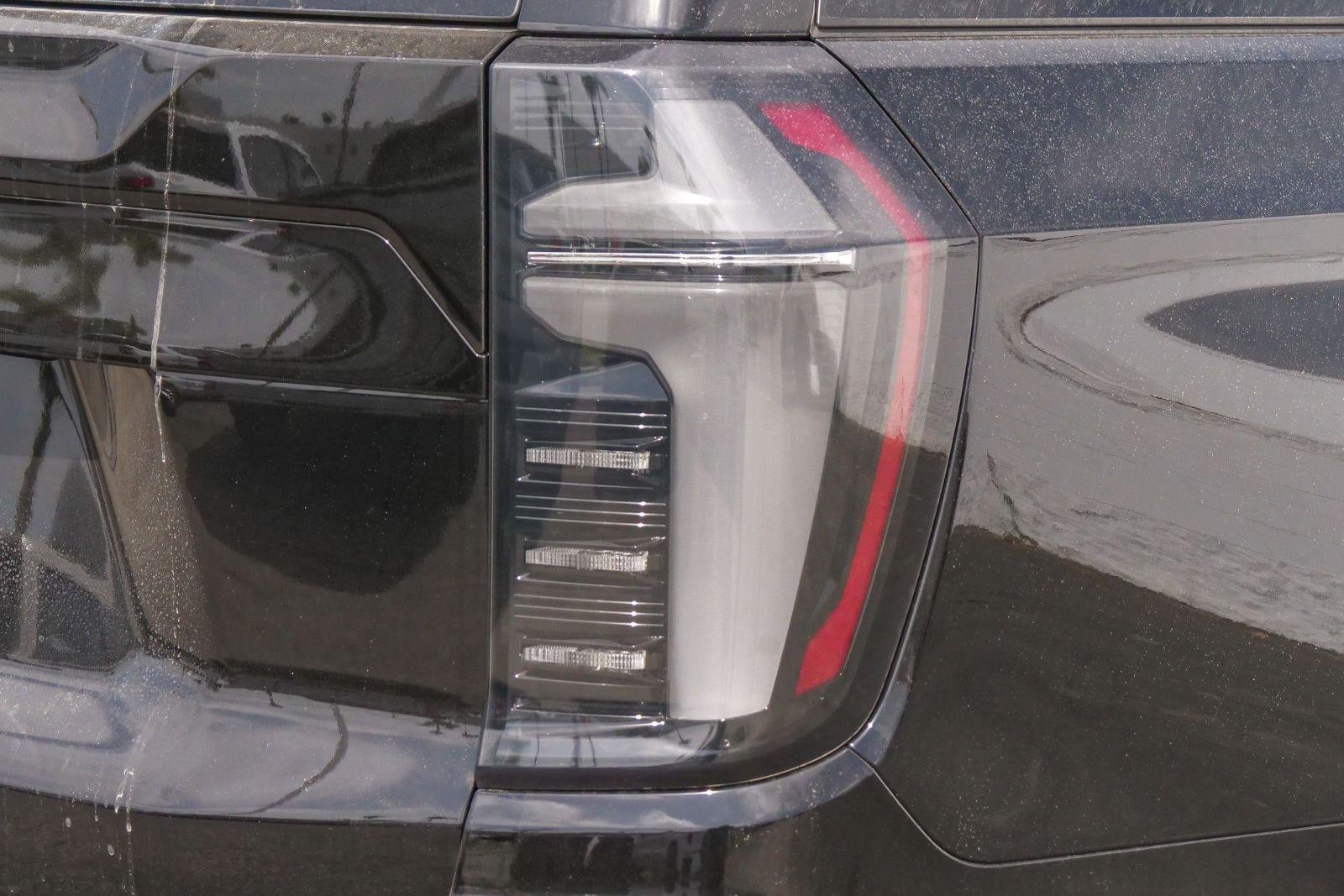 2026 Chevrolet Suburban 2WD Premier