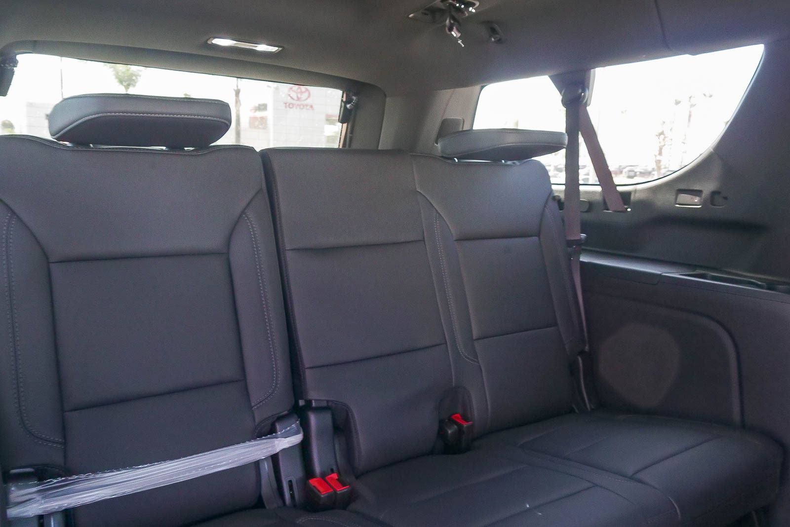 2026 Chevrolet Suburban 4WD LT