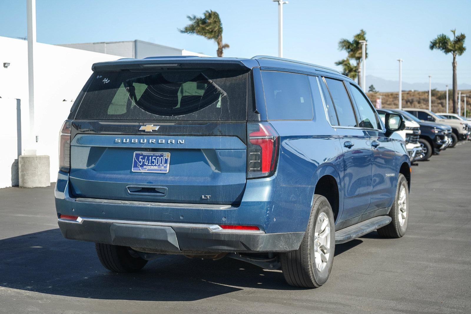 2025 Chevrolet Suburban LT
