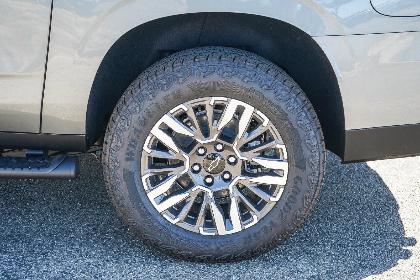 2027 Chevrolet Suburban 4WD Z71