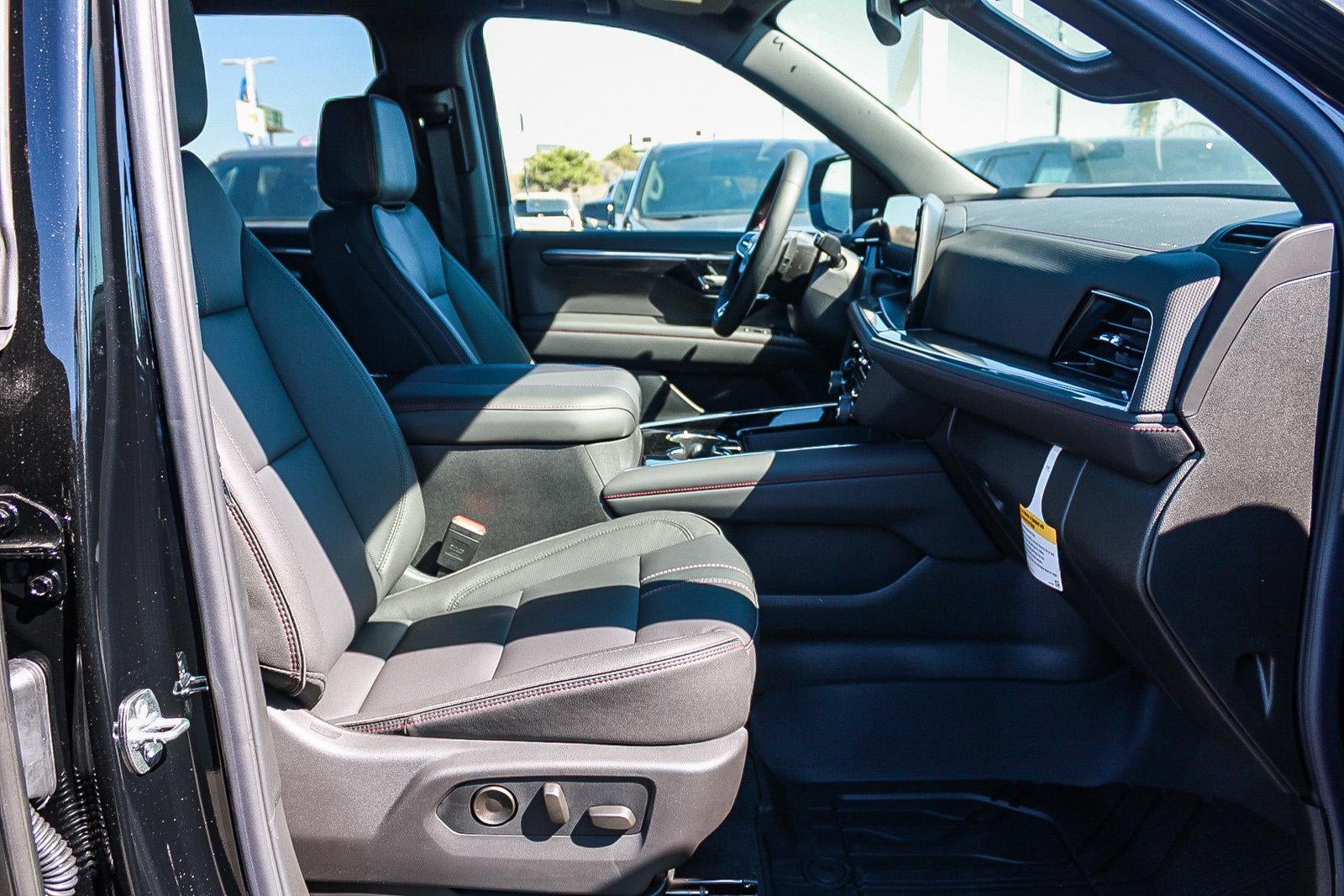 2026 Chevrolet Suburban 4WD RST