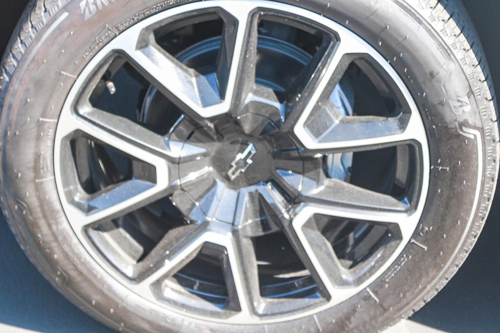 2026 Chevrolet Suburban 4WD RST