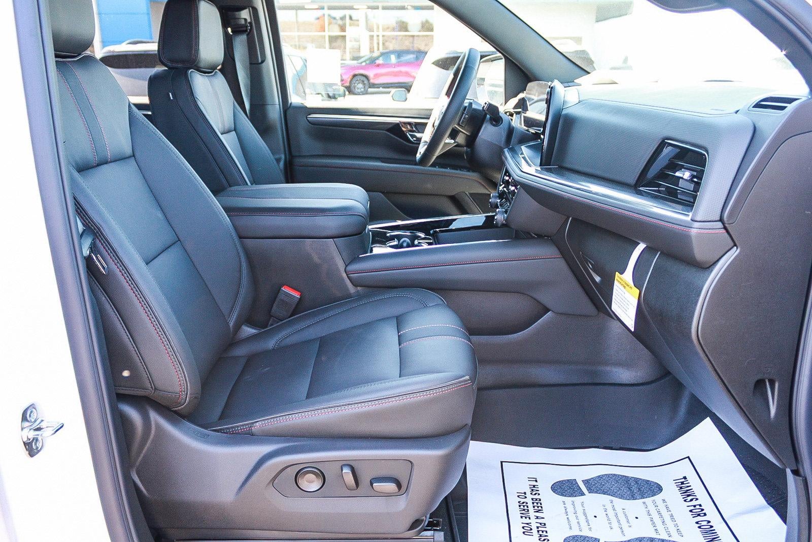 2026 Chevrolet Suburban 4WD RST