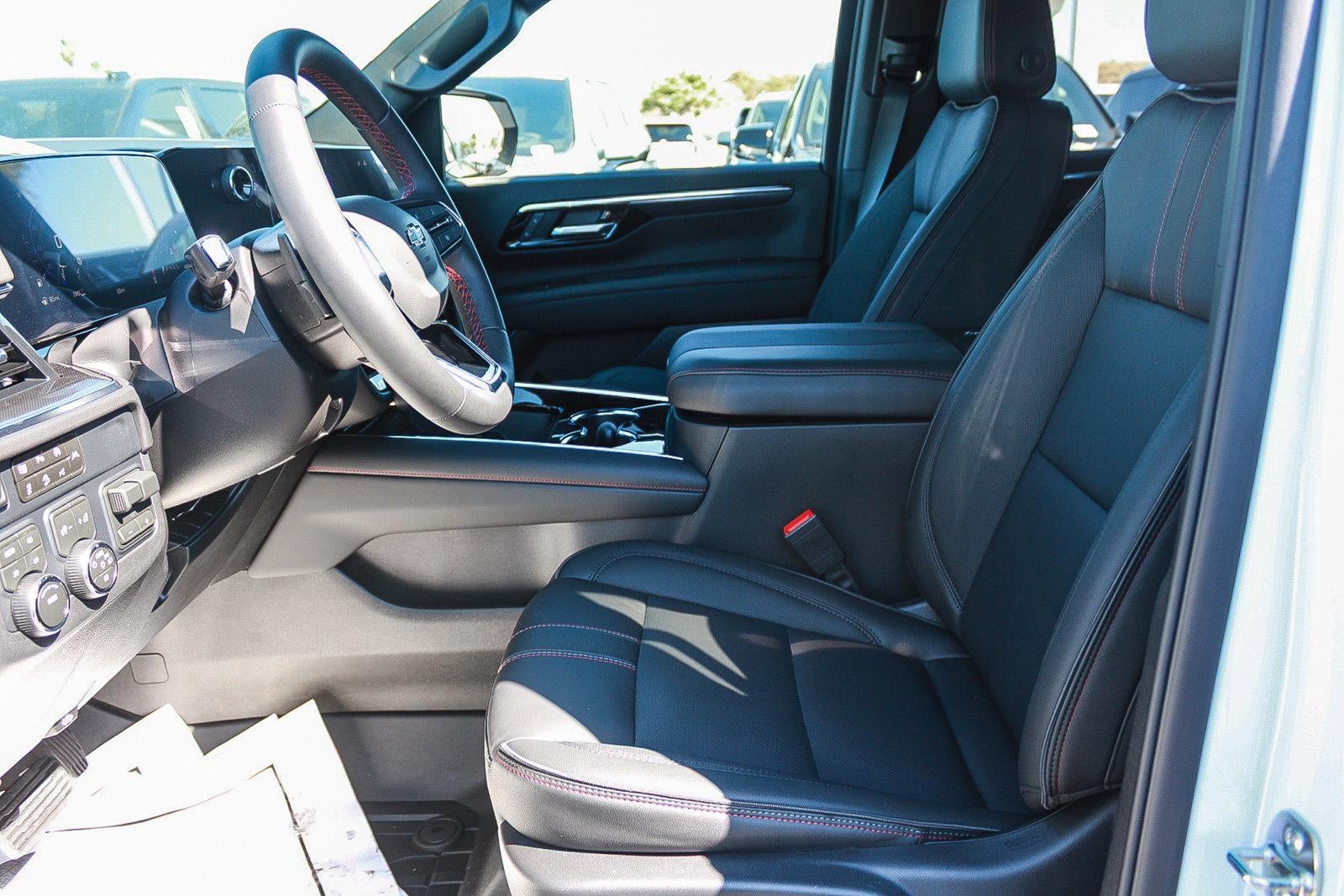 2026 Chevrolet Suburban 4WD RST